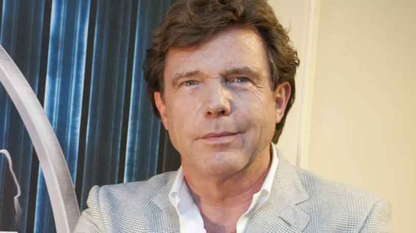 John de Mol werd aangevallen door een pop van Avastars